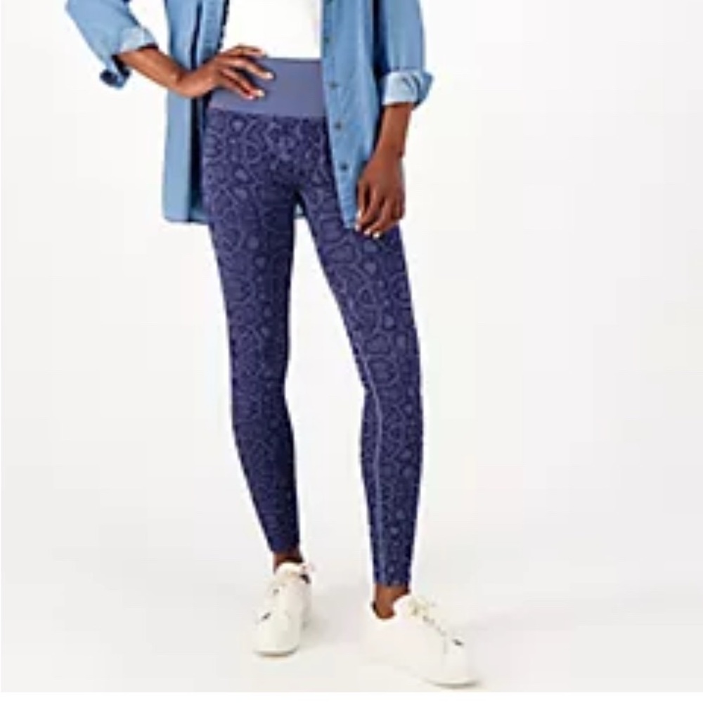 AnyBody Olive Leaf Print Leggings - Picture 5 of 5